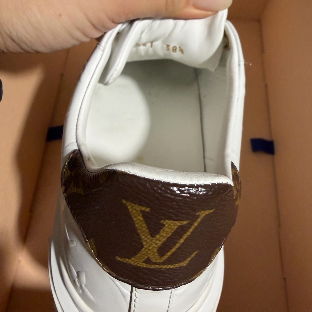Louis Vuitton women’s sneakers time out 38.5 - Picture 9 of 13